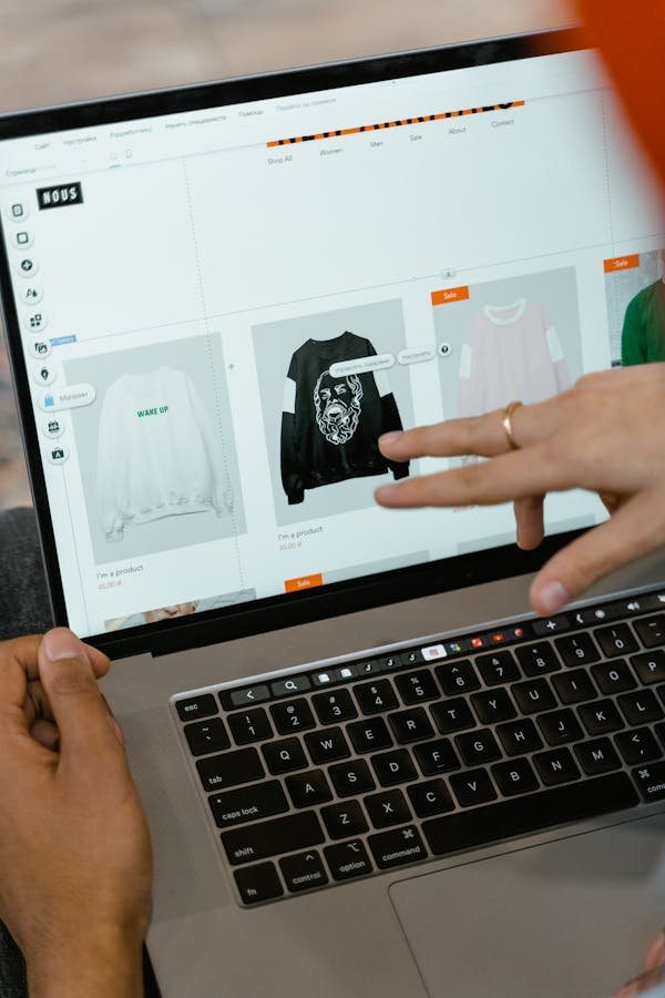 Création site vitrine : les tendances à connaître en 2025