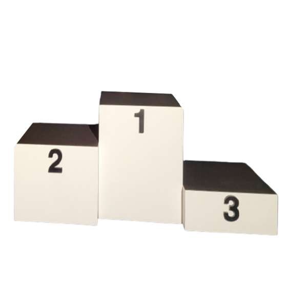 Louez le podium sportif 3 marches pour une remise de trophées